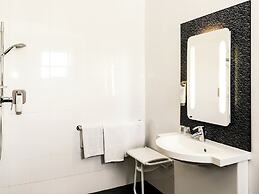 ibis Orange Centre Echangeur A7 A9