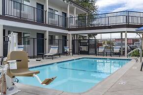 Best Western Rose Garden Inn