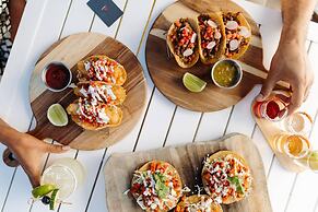 Coronado Island Marriott Resort & Spa