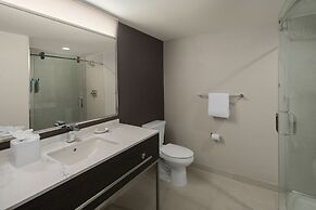 Courtyard New Haven at Yale