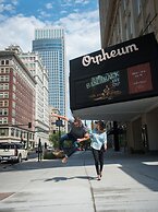 Magnolia Hotel Omaha