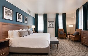 Magnolia Hotel Omaha