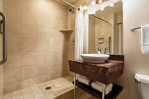Magnolia Hotel Omaha