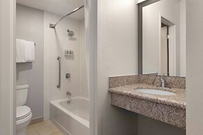 Courtyard by Marriott Boston Norwood/Canton