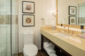 DoubleTree by Hilton Hotel Missoula - Edgewater