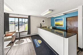 Days Inn by Wyndham Winona