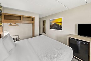 Days Inn by Wyndham Winona