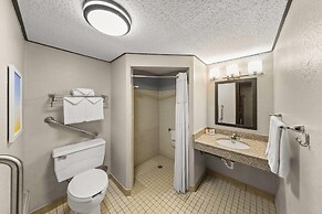 Days Inn by Wyndham Winona