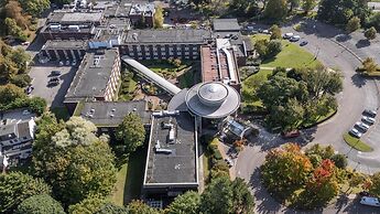 Daresbury Park Hotel