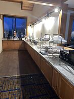 Howard Johnson by Wyndham Merrillville