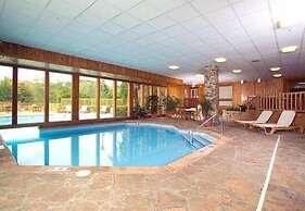 Howard Johnson by Wyndham Merrillville