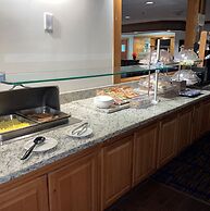 Howard Johnson by Wyndham Merrillville