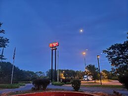 Howard Johnson by Wyndham Merrillville