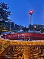 Howard Johnson by Wyndham Merrillville