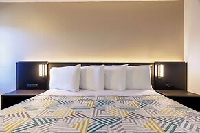 Motel 6 Portland, OR - Southeast