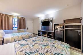 Motel 6 Portland, OR - Southeast