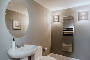 Crowne Plaza Fredericton-Lord Beaverbrook by IHG