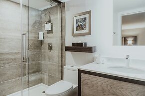 Crowne Plaza Fredericton-Lord Beaverbrook by IHG