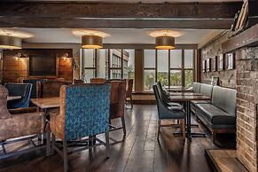 Crowne Plaza Fredericton-Lord Beaverbrook by IHG