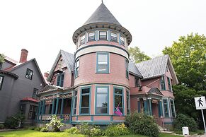 Crowne Plaza Fredericton-Lord Beaverbrook by IHG