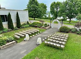 Crowne Plaza Fredericton-Lord Beaverbrook by IHG