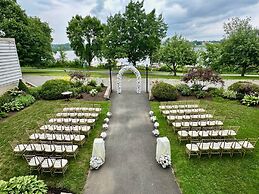 Crowne Plaza Fredericton-Lord Beaverbrook by IHG