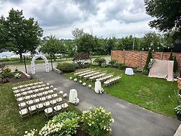 Crowne Plaza Fredericton-Lord Beaverbrook by IHG