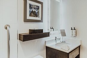 Crowne Plaza Fredericton-Lord Beaverbrook by IHG