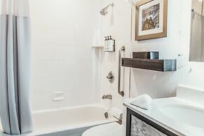 Crowne Plaza Fredericton-Lord Beaverbrook by IHG