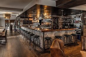 Crowne Plaza Fredericton-Lord Beaverbrook by IHG