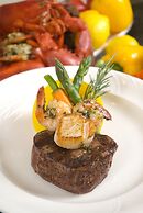 Crowne Plaza Fredericton-Lord Beaverbrook by IHG