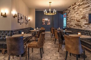 Crowne Plaza Fredericton-Lord Beaverbrook by IHG