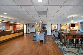 Holiday Inn Express Forsyth by IHG