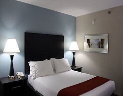 Holiday Inn Express Forsyth by IHG