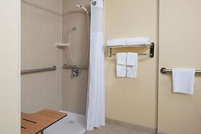 DoubleTree by Hilton Hotel Grand Rapids Airport