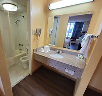 Days Inn by Wyndham Alexandria South