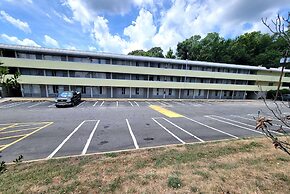 Days Inn by Wyndham Alexandria South