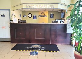 Days Inn by Wyndham Alexandria South