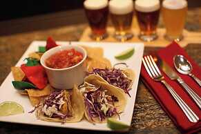 Marriott Riverside at the Convention Center