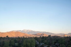 Marriott Riverside at the Convention Center