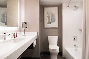 Marriott Riverside at the Convention Center