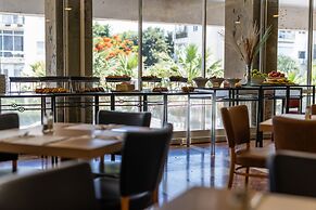 Grand Beach Hotel
