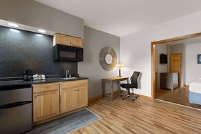 Days Inn by Wyndham Kill Devil Hills Oceanfront - Wilbur