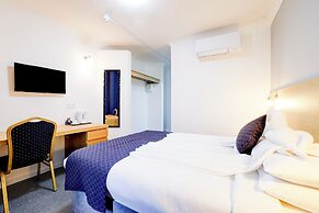 OYO The Chiltern Hotel