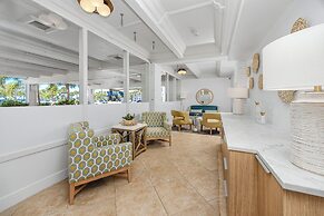 Best Western Plus Yacht Harbor Inn