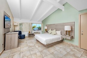 Best Western Plus Yacht Harbor Inn
