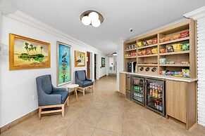 Best Western Plus Yacht Harbor Inn