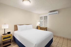 Days Inn by Wyndham Maui Oceanfront