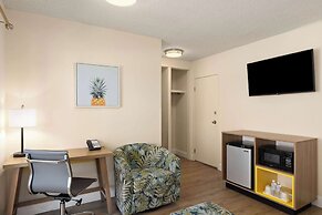 Days Inn by Wyndham Maui Oceanfront