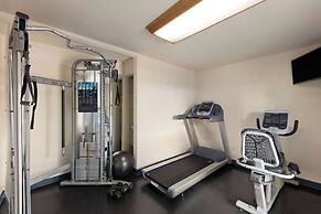 Days Inn by Wyndham Maui Oceanfront